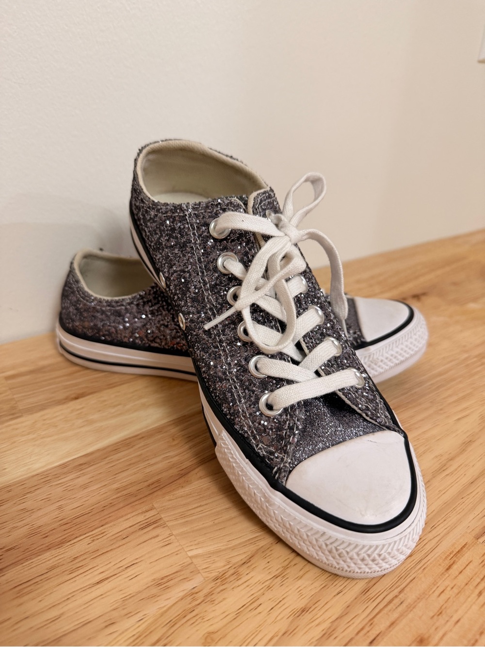 Converse Chuck Taylor All Star Glitter OX Low Top Sneakers